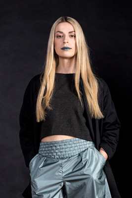 Model: Anita<br />
Modedesign: Daliborka Kulaga<br />
Hair & Make-Up: Deborah Hoerz